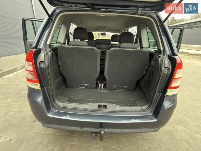 Серый Опель Зафира, объемом двигателя 1.6 л и пробегом 212 тыс. км за 6350 $, фото 37 на Automoto.ua