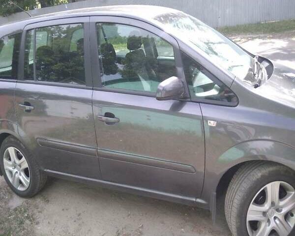 Опель Зафира 2009 в Белой Церкве на Automoto.ua Серый Опель Зафира, объемом двигателя 1.9 л и пробегом 230 тыс. км за 7200 $, фото 1 на Automoto.ua