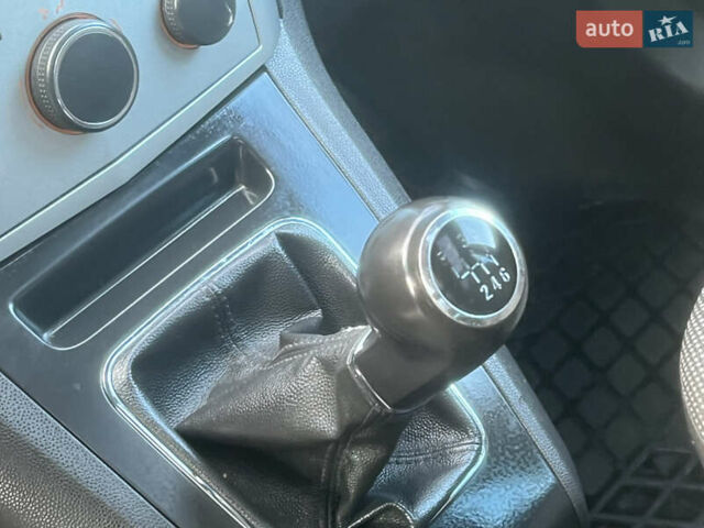 Серый Опель Зафира, объемом двигателя 1.69 л и пробегом 290 тыс. км за 6250 $, фото 35 на Automoto.ua