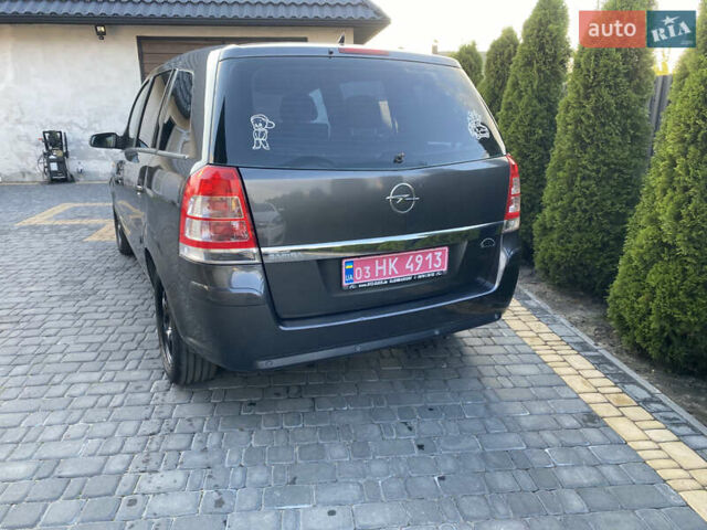 Серый Опель Зафира, объемом двигателя 1.8 л и пробегом 250 тыс. км за 6800 $, фото 6 на Automoto.ua