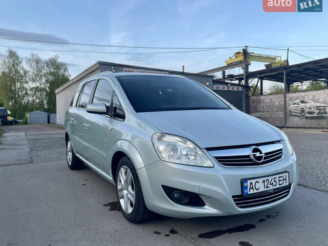 Серый Опель Зафира, объемом двигателя 1.7 л и пробегом 290 тыс. км за 7000 $, фото 14 на Automoto.ua