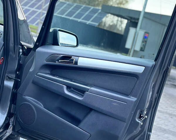 Серый Опель Зафира, объемом двигателя 1.6 л и пробегом 181 тыс. км за 6500 $, фото 67 на Automoto.ua