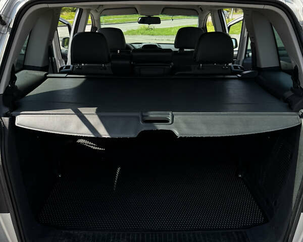 Серый Опель Зафира, объемом двигателя 1.91 л и пробегом 220 тыс. км за 8000 $, фото 11 на Automoto.ua