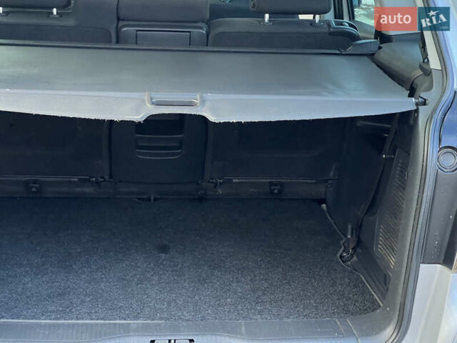 Серый Опель Зафира, объемом двигателя 1.69 л и пробегом 290 тыс. км за 6250 $, фото 71 на Automoto.ua