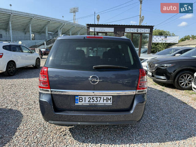 Серый Опель Зафира, объемом двигателя 1.7 л и пробегом 210 тыс. км за 6700 $, фото 6 на Automoto.ua