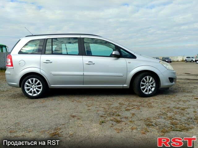 Серый Опель Зафира, объемом двигателя 1.8 л и пробегом 242 тыс. км за 6600 $, фото 13 на Automoto.ua