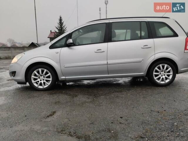 Серый Опель Зафира, объемом двигателя 1.8 л и пробегом 247 тыс. км за 6900 $, фото 7 на Automoto.ua