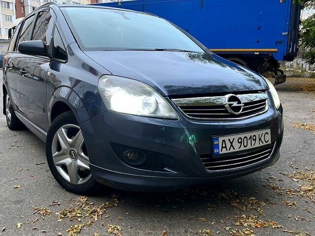 Сірий Опель Зафіра, об'ємом двигуна 1.8 л та пробігом 279 тис. км за 8500 $, фото 1 на Automoto.ua