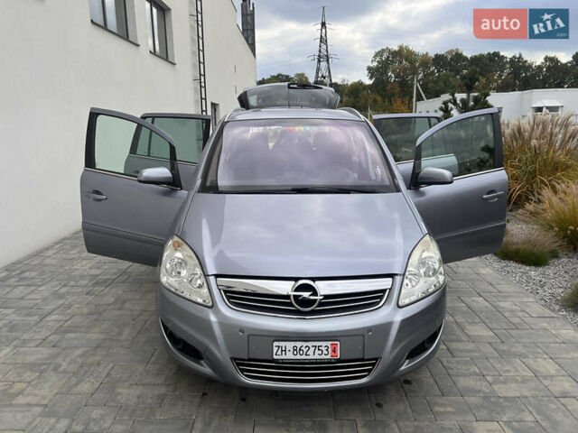 Серый Опель Зафира, объемом двигателя 1.8 л и пробегом 196 тыс. км за 5900 $, фото 6 на Automoto.ua