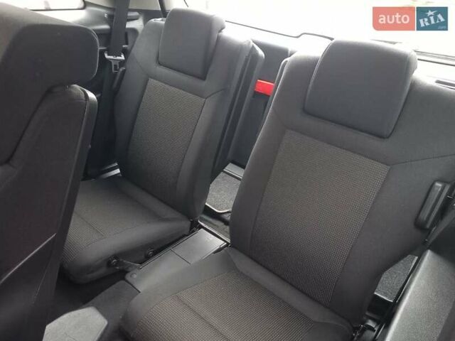 Серый Опель Зафира, объемом двигателя 1.6 л и пробегом 229 тыс. км за 6800 $, фото 21 на Automoto.ua