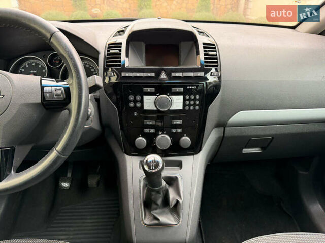 Серый Опель Зафира, объемом двигателя 1.8 л и пробегом 228 тыс. км за 6499 $, фото 10 на Automoto.ua