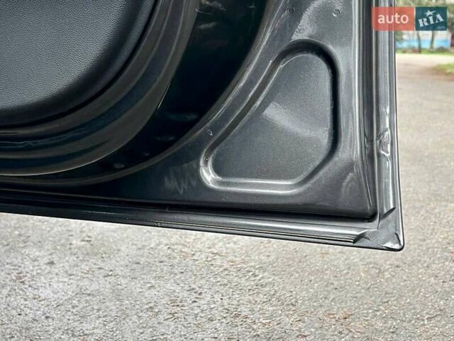 Серый Опель Зафира, объемом двигателя 1.6 л и пробегом 208 тыс. км за 6550 $, фото 76 на Automoto.ua