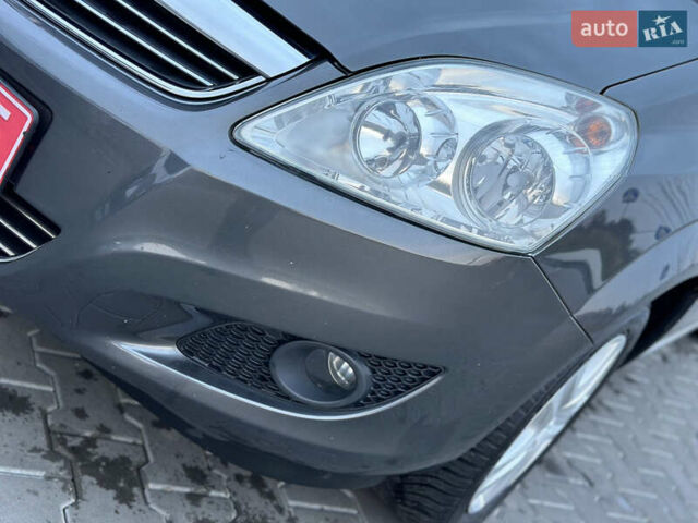Серый Опель Зафира, объемом двигателя 1.6 л и пробегом 181 тыс. км за 6500 $, фото 29 на Automoto.ua