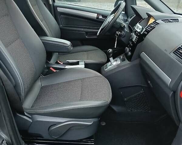 Сірий Опель Зафіра, об'ємом двигуна 1.8 л та пробігом 202 тис. км за 6400 $, фото 18 на Automoto.ua