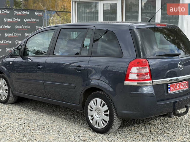Серый Опель Зафира, объемом двигателя 1.6 л и пробегом 166 тыс. км за 6500 $, фото 7 на Automoto.ua