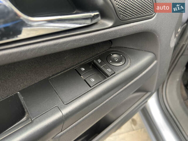 Серый Опель Зафира, объемом двигателя 1.8 л и пробегом 196 тыс. км за 5900 $, фото 17 на Automoto.ua