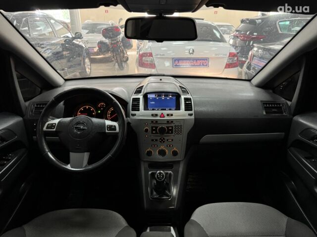 Серый Опель Зафира, объемом двигателя 1.7 л и пробегом 250 тыс. км за 6500 $, фото 8 на Automoto.ua