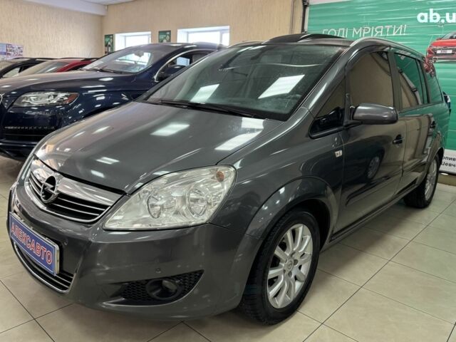 Серый Опель Зафира, объемом двигателя 1.7 л и пробегом 250 тыс. км за 6500 $, фото 6 на Automoto.ua