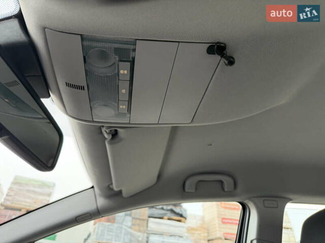 Серый Опель Зафира, объемом двигателя 1.6 л и пробегом 290 тыс. км за 5750 $, фото 27 на Automoto.ua