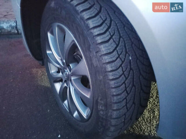 Серый Опель Зафира, объемом двигателя 2.2 л и пробегом 139 тыс. км за 7400 $, фото 9 на Automoto.ua