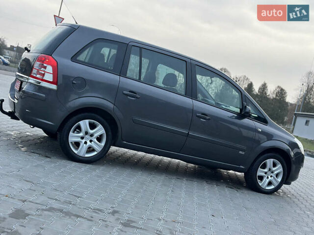 Серый Опель Зафира, объемом двигателя 1.6 л и пробегом 181 тыс. км за 6500 $, фото 98 на Automoto.ua