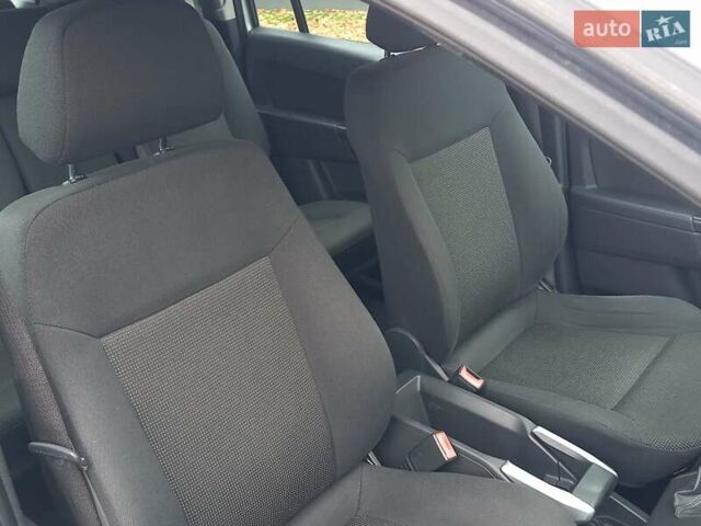 Серый Опель Зафира, объемом двигателя 1.6 л и пробегом 229 тыс. км за 6800 $, фото 14 на Automoto.ua