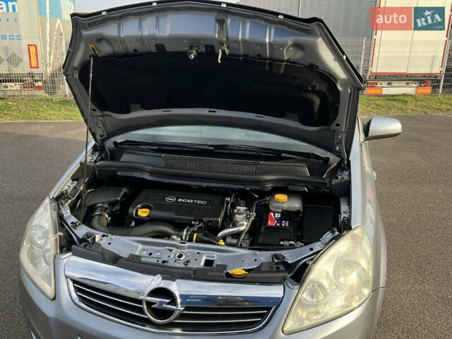 Серый Опель Зафира, объемом двигателя 1.7 л и пробегом 242 тыс. км за 6399 $, фото 20 на Automoto.ua