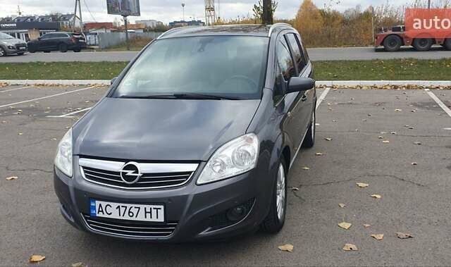 Сірий Опель Зафіра, об'ємом двигуна 1.8 л та пробігом 228 тис. км за 6500 $, фото 11 на Automoto.ua