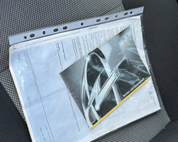 Серый Опель Зафира, объемом двигателя 1.6 л и пробегом 181 тыс. км за 6500 $, фото 1 на Automoto.ua