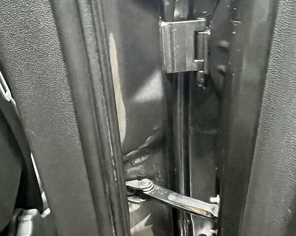 Серый Опель Зафира, объемом двигателя 1.6 л и пробегом 208 тыс. км за 6550 $, фото 60 на Automoto.ua