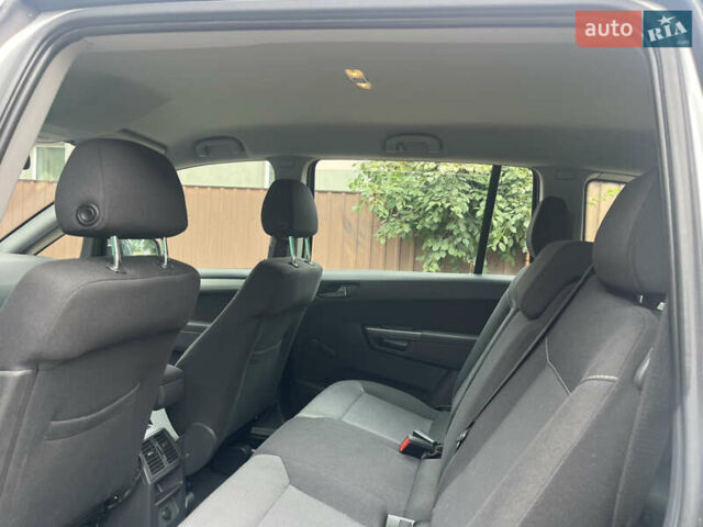 Серый Опель Зафира, объемом двигателя 1.6 л и пробегом 210 тыс. км за 6650 $, фото 46 на Automoto.ua