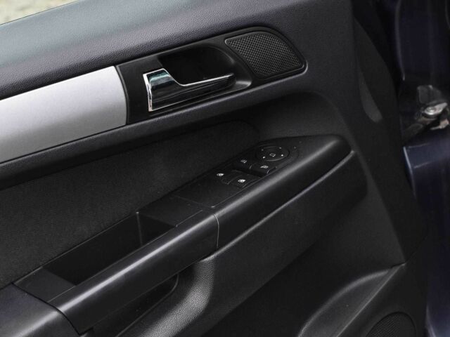 Серый Опель Зафира, объемом двигателя 1.7 л и пробегом 189 тыс. км за 6550 $, фото 10 на Automoto.ua