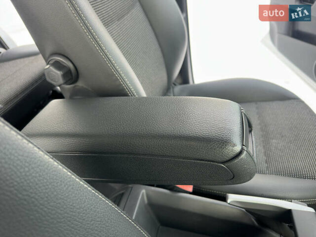 Серый Опель Зафира, объемом двигателя 1.8 л и пробегом 177 тыс. км за 7899 $, фото 25 на Automoto.ua