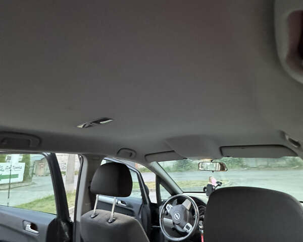 Серый Опель Зафира, объемом двигателя 1.9 л и пробегом 254 тыс. км за 7700 $, фото 41 на Automoto.ua