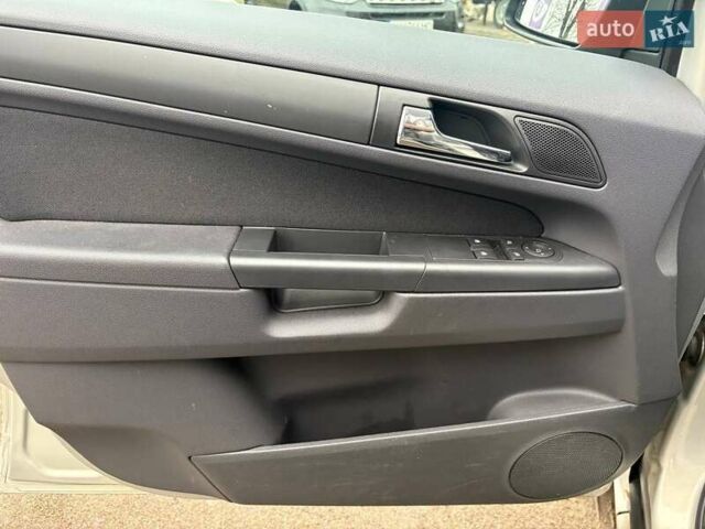 Серый Опель Зафира, объемом двигателя 1.8 л и пробегом 146 тыс. км за 8300 $, фото 15 на Automoto.ua