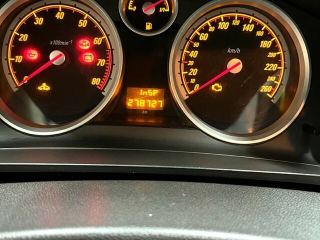 Сірий Опель Зафіра, об'ємом двигуна 1.8 л та пробігом 279 тис. км за 8500 $, фото 12 на Automoto.ua