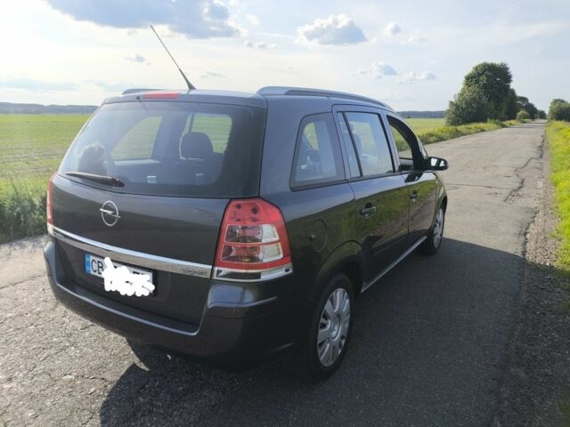 Серый Опель Зафира, объемом двигателя 1.6 л и пробегом 170 тыс. км за 6300 $, фото 9 на Automoto.ua