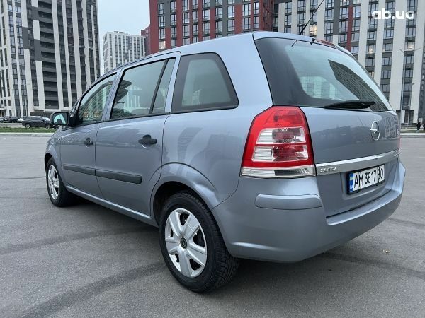 Сірий Опель Зафіра, об'ємом двигуна 1.6 л та пробігом 278 тис. км за 7200 $, фото 7 на Automoto.ua