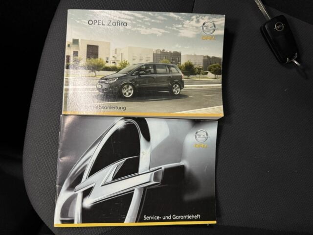 Серый Опель Зафира, объемом двигателя 1.8 л и пробегом 204 тыс. км за 6000 $, фото 16 на Automoto.ua