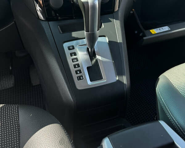 Серый Опель Зафира, объемом двигателя 1.91 л и пробегом 220 тыс. км за 8000 $, фото 35 на Automoto.ua