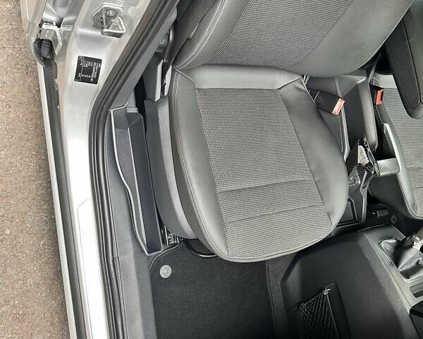 Серый Опель Зафира, объемом двигателя 1.7 л и пробегом 173 тыс. км за 7850 $, фото 26 на Automoto.ua