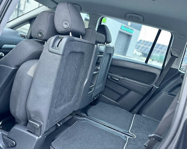 Серый Опель Зафира, объемом двигателя 1.6 л и пробегом 181 тыс. км за 6500 $, фото 76 на Automoto.ua