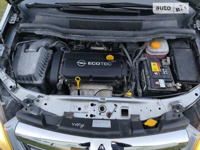 Сірий Опель Зафіра, об'ємом двигуна 1.8 л та пробігом 131 тис. км за 7500 $, фото 1 на Automoto.ua