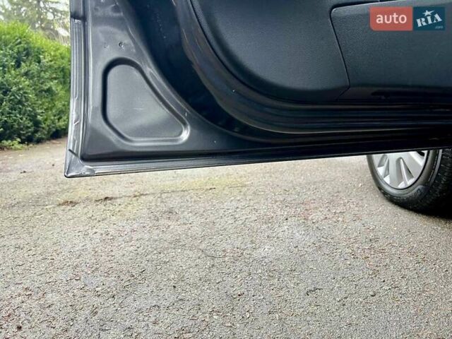 Серый Опель Зафира, объемом двигателя 1.6 л и пробегом 208 тыс. км за 6550 $, фото 68 на Automoto.ua