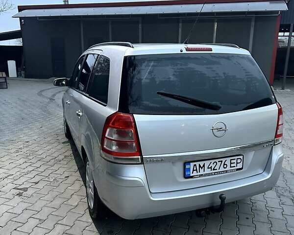 Сірий Опель Зафіра, об'ємом двигуна 1.69 л та пробігом 260 тис. км за 7300 $, фото 3 на Automoto.ua