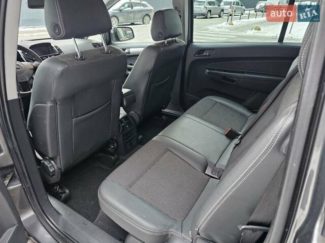 Сірий Опель Зафіра, об'ємом двигуна 1.8 л та пробігом 217 тис. км за 7000 $, фото 14 на Automoto.ua