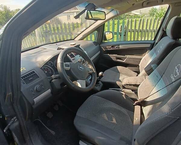 Серый Опель Зафира, объемом двигателя 1.7 л и пробегом 275 тыс. км за 6700 $, фото 11 на Automoto.ua