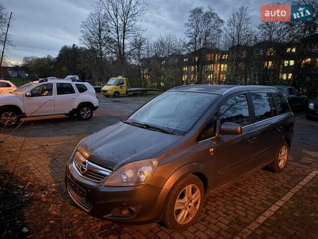 Сірий Опель Зафіра, об'ємом двигуна 0 л та пробігом 183 тис. км за 7650 $, фото 3 на Automoto.ua