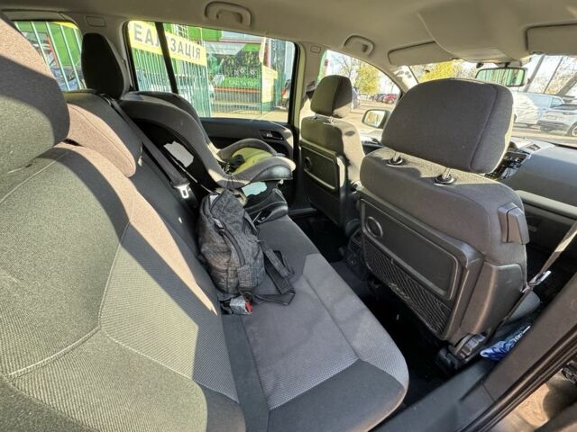 Сірий Опель Зафіра, об'ємом двигуна 1.8 л та пробігом 231 тис. км за 7050 $, фото 10 на Automoto.ua