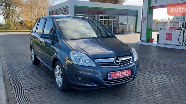 Серый Опель Зафира, объемом двигателя 1.6 л и пробегом 189 тыс. км за 6650 $, фото 8 на Automoto.ua
